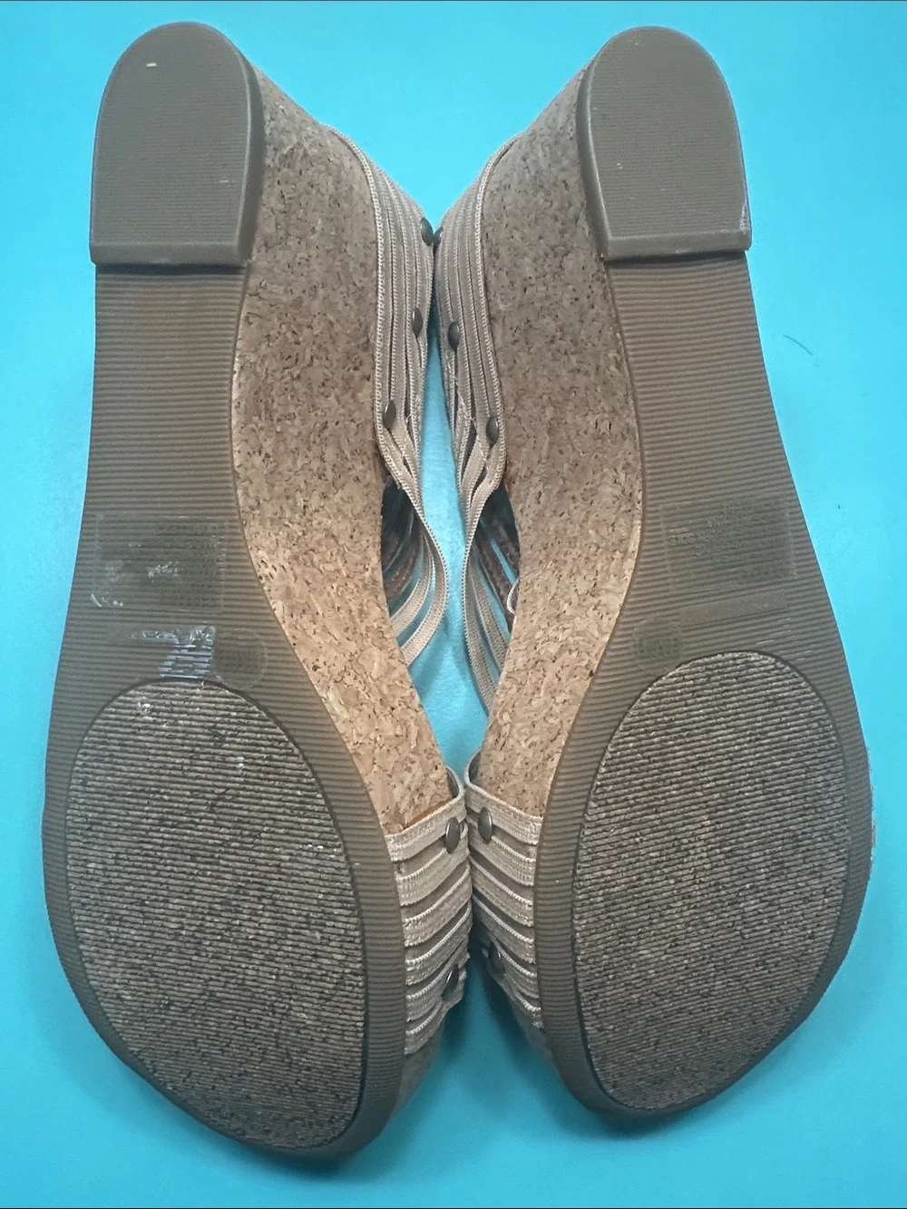 Lucky Brand Women's Beige and Gray Striped Cork Wedge Sandals